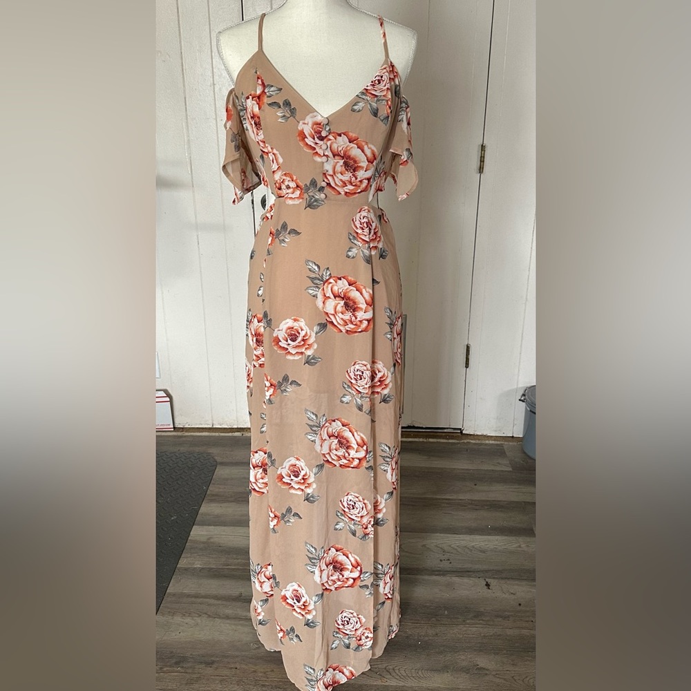 Forever 21 Floral Nude Maxi Neutral Slit Dress Long Cut Out Ruffle Off Shoulder